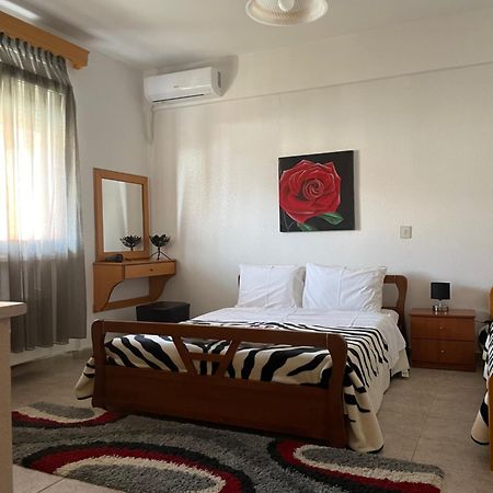Voras Apartments Káto Loutrákion Extérieur photo